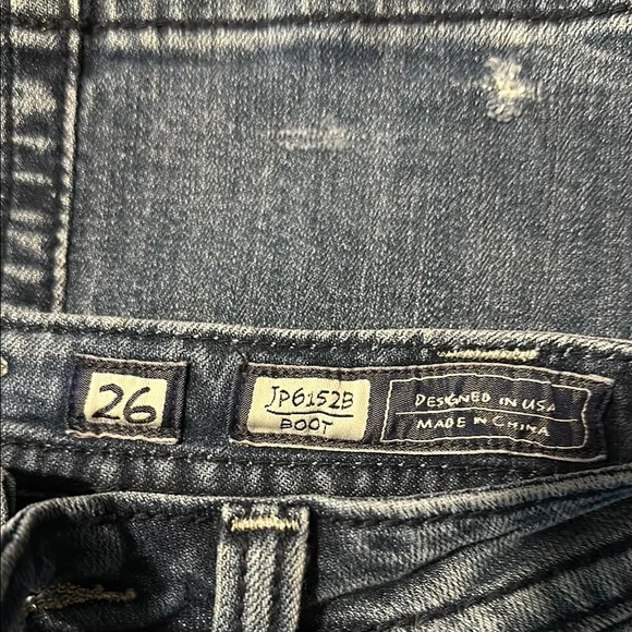 Miss Me Blue Embellished Designer Jeans. Sz 26 Boot - Picture 4 of 16